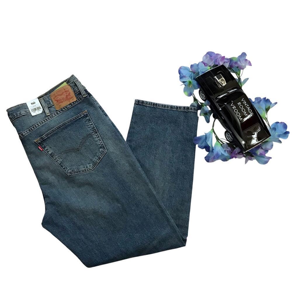 Levi's NWT 541 Medium Wash Athletic Taper Jeans Men 42 x 32